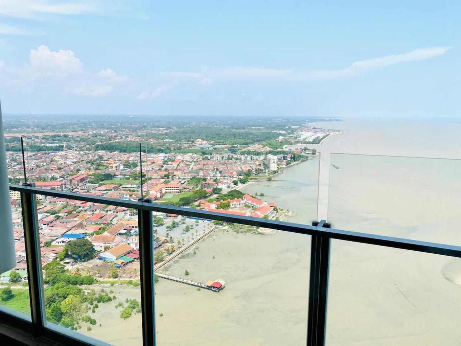 Silverscape Seaview Residence Melaka Buitenkant foto